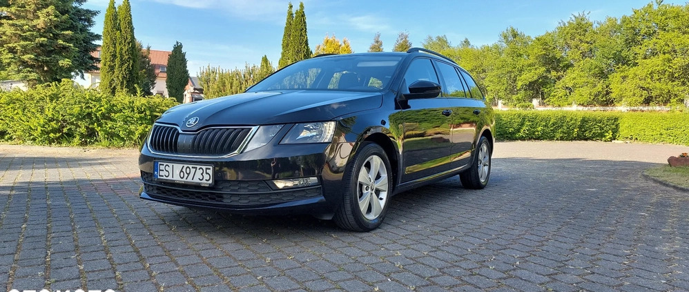 Skoda Octavia cena 44900 przebieg: 183500, rok produkcji 2018 z Sierpc małe 562